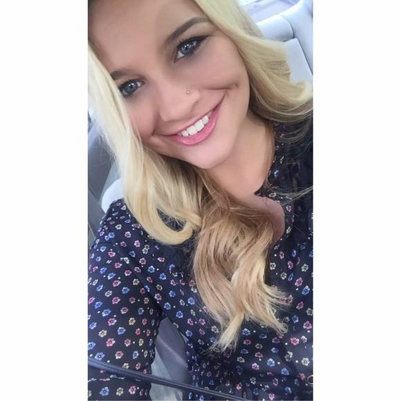 Meet your Posher, Kelly