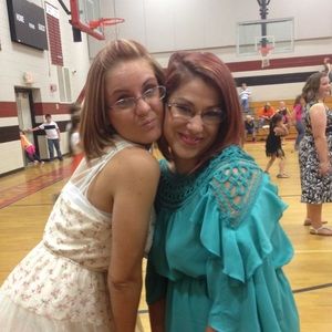 Meet your Posher, Stacy