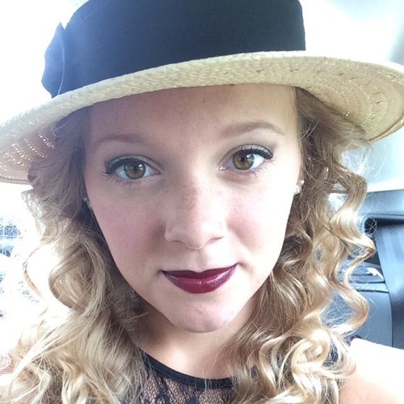 Meet your Posher, Rachael - Picture 1 of 1