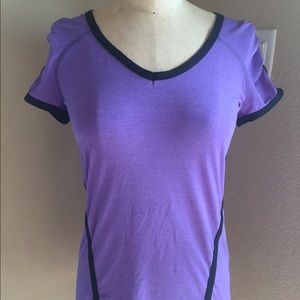 Lululemon size 6 short sleeve top size 6.