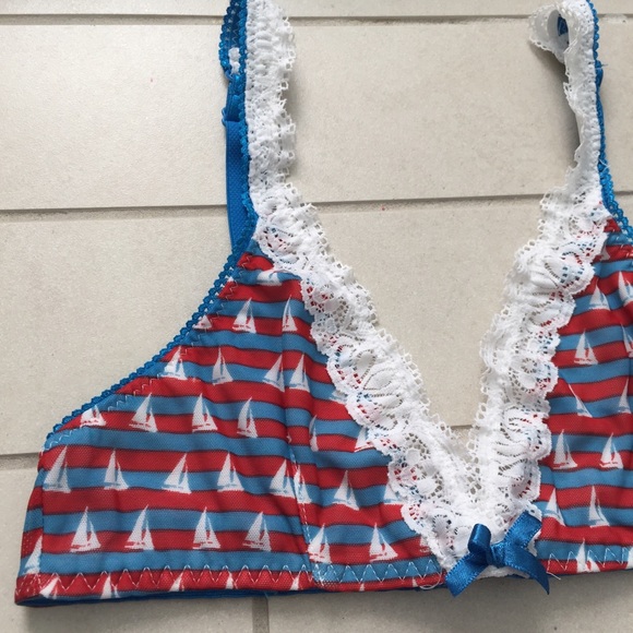 Honeydew Striped Bralette red blue nautical M - Picture 2 of 4