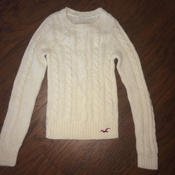 Hollister knit sweater