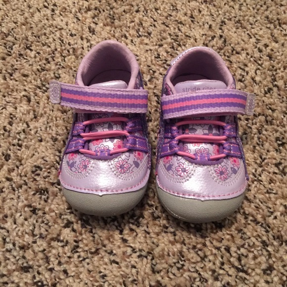 New never worn Baby girl shoes