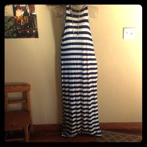 💙Like New- Floor length Maxi Dress