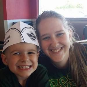 Meet your Posher, Danielle