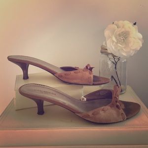 Isaac Mizrahi Kitten Heels