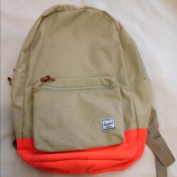 Herschel tan backpack with laptop pocket