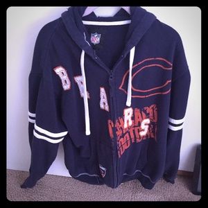 An NFL Chicago Bears zip up hoodie (Men's)