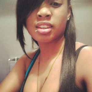 Meet your Posher, Mia