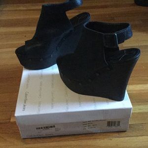 Calvin Klein Wedge