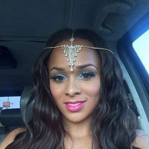 Meet your Posher, Shanel