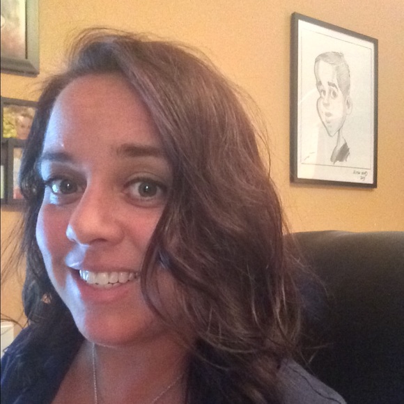 Meet your Posher, Manda