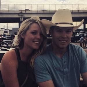 Meet your Posher, Cassie