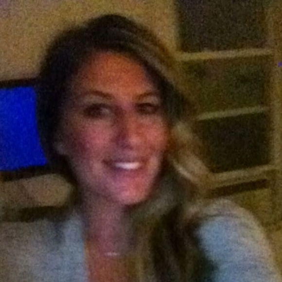 Meet your Posher, Christen - Picture 1 of 1