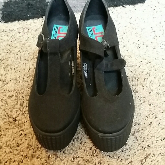 Platform Mary janes