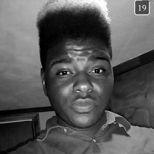 Meet your Posher, Naron