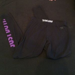 Full length black Nike leggings
