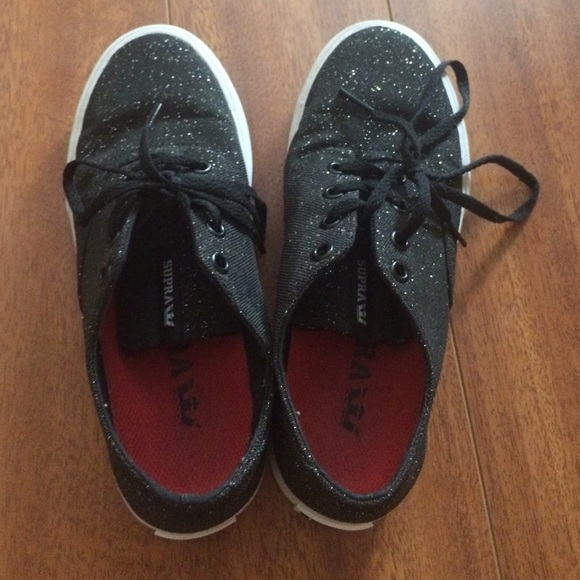Sparkly supras - Picture 2 of 4