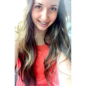 Meet your Posher, Selena