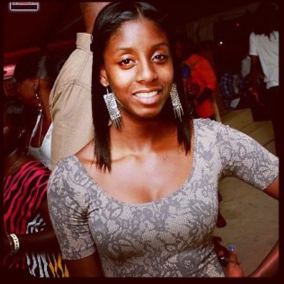 Meet your Posher, Davina - Picture 1 of 1