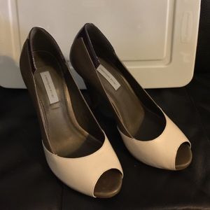 Classified Entier heels