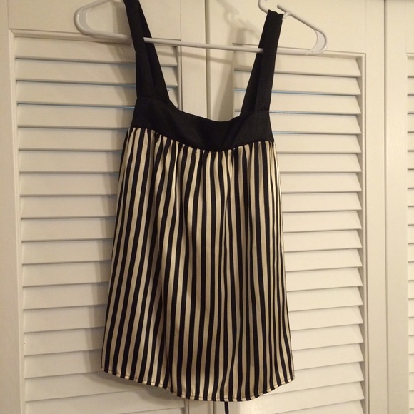 Black and Gold Striped Sleeveless top ✨