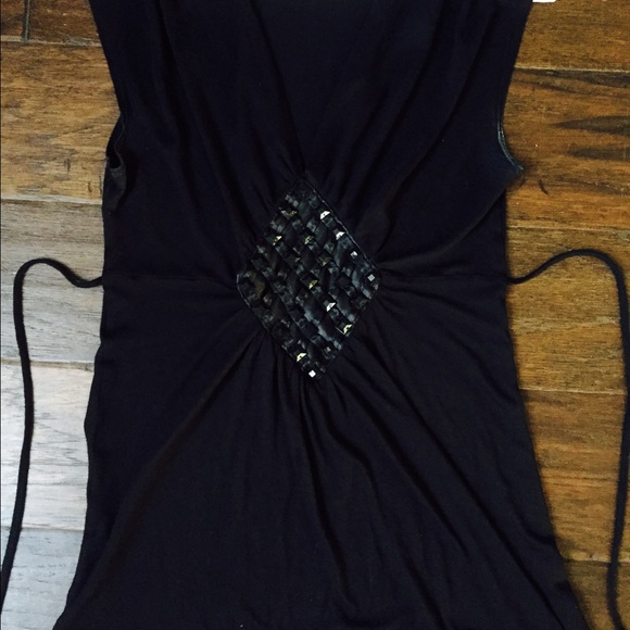 Sleeveless top