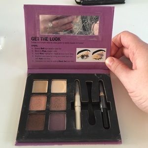 Ulta eyeshadow with mini black and white liner