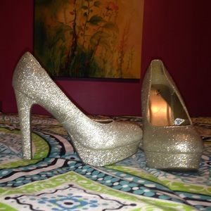 PERFECT FOR THAT HOLIDAY PARTY!