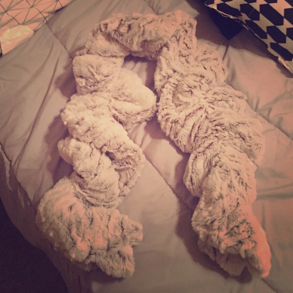 Faux fur scarf