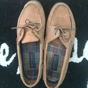 womens sperrys