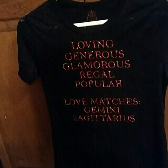 Express T-shirt