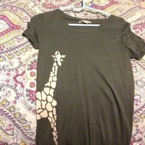 Giraffe shirt