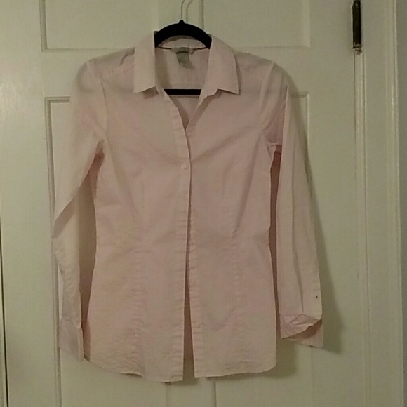 H&M fitted button down shirt