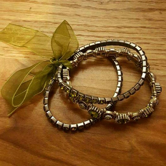 Green gem bracelets set