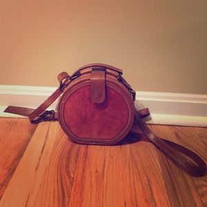 Gorgeous vintage genuine leather hard case purse