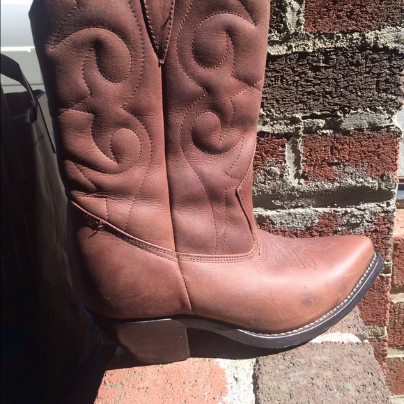 Cowgirl boots- size 7 narrow - Picture 4 of 6