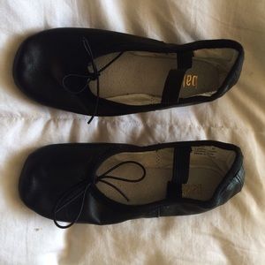 SOLD//Black Full Sole Ballet Shoes