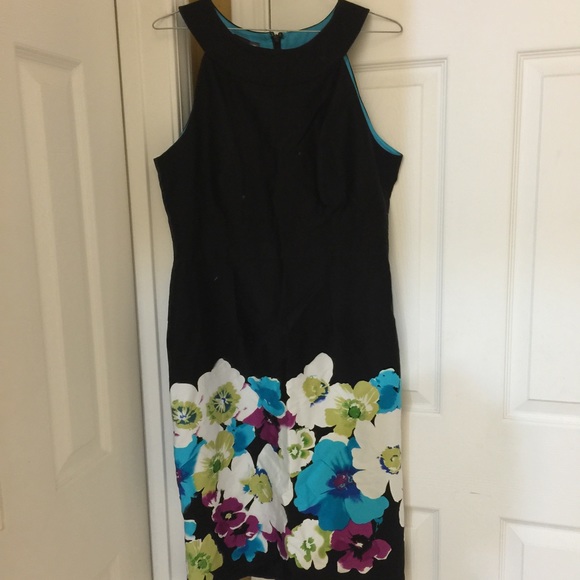 Beautiful women knee length dress size 10 guc