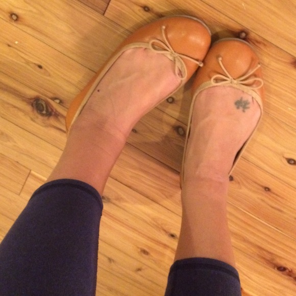 Gap ballet flats