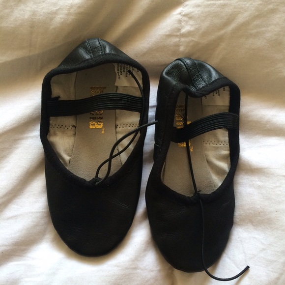SOLD//Black Full Sole Ballet Shoe