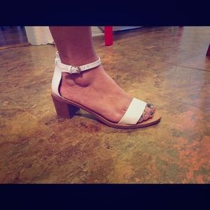 Zara white sandals in size 9