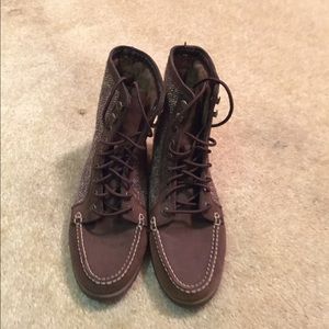 brown lace up boots