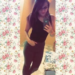 Meet your Posher, Alexandra