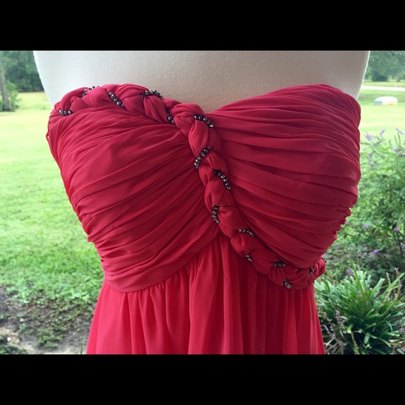 Formal Dress - Picture 3 of 4