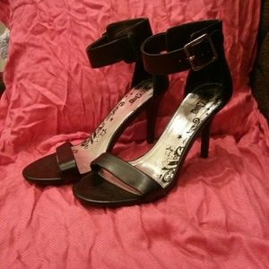 Black ankle strap pumps