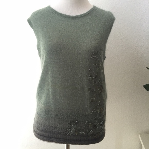 Cashmere vest