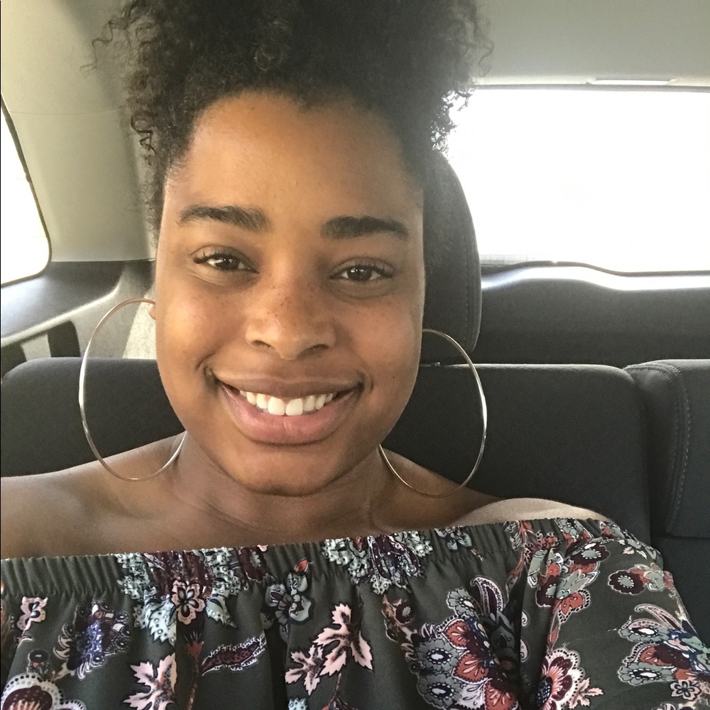 Meet your Posher, Tiffany