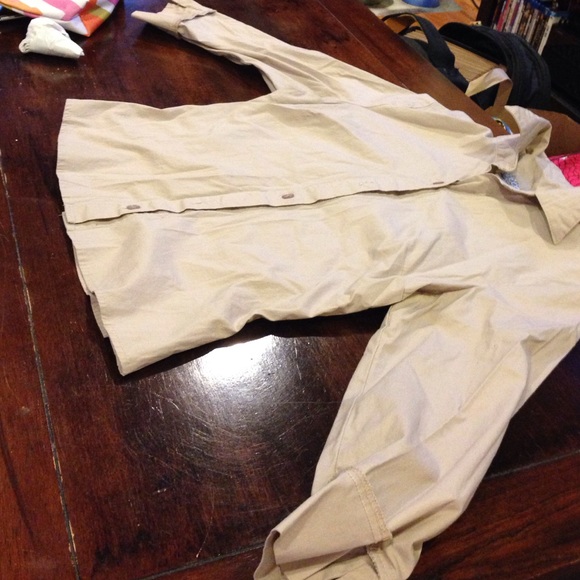 Shirt - Picture 2 of 4