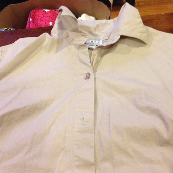 Shirt - Picture 4 of 4